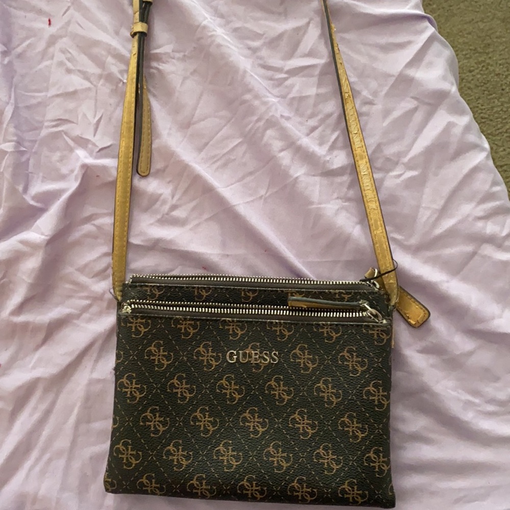 Guess bag - Picture 2 of 2